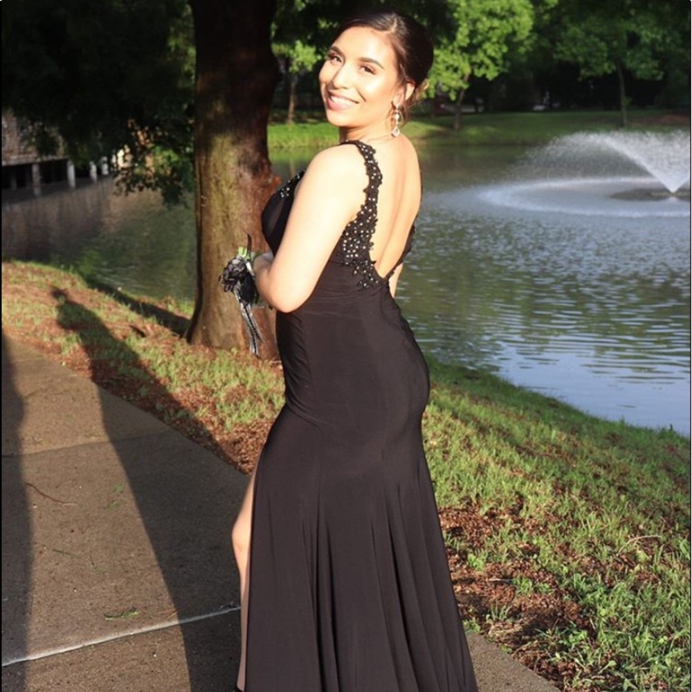 Black prom dress